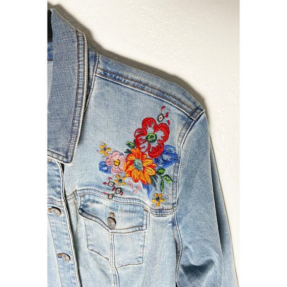 Chico's Womens Embroidered Floral Jean Jacket Shacket Stretch Welt/Chest Pockets - Picture 7 of 15